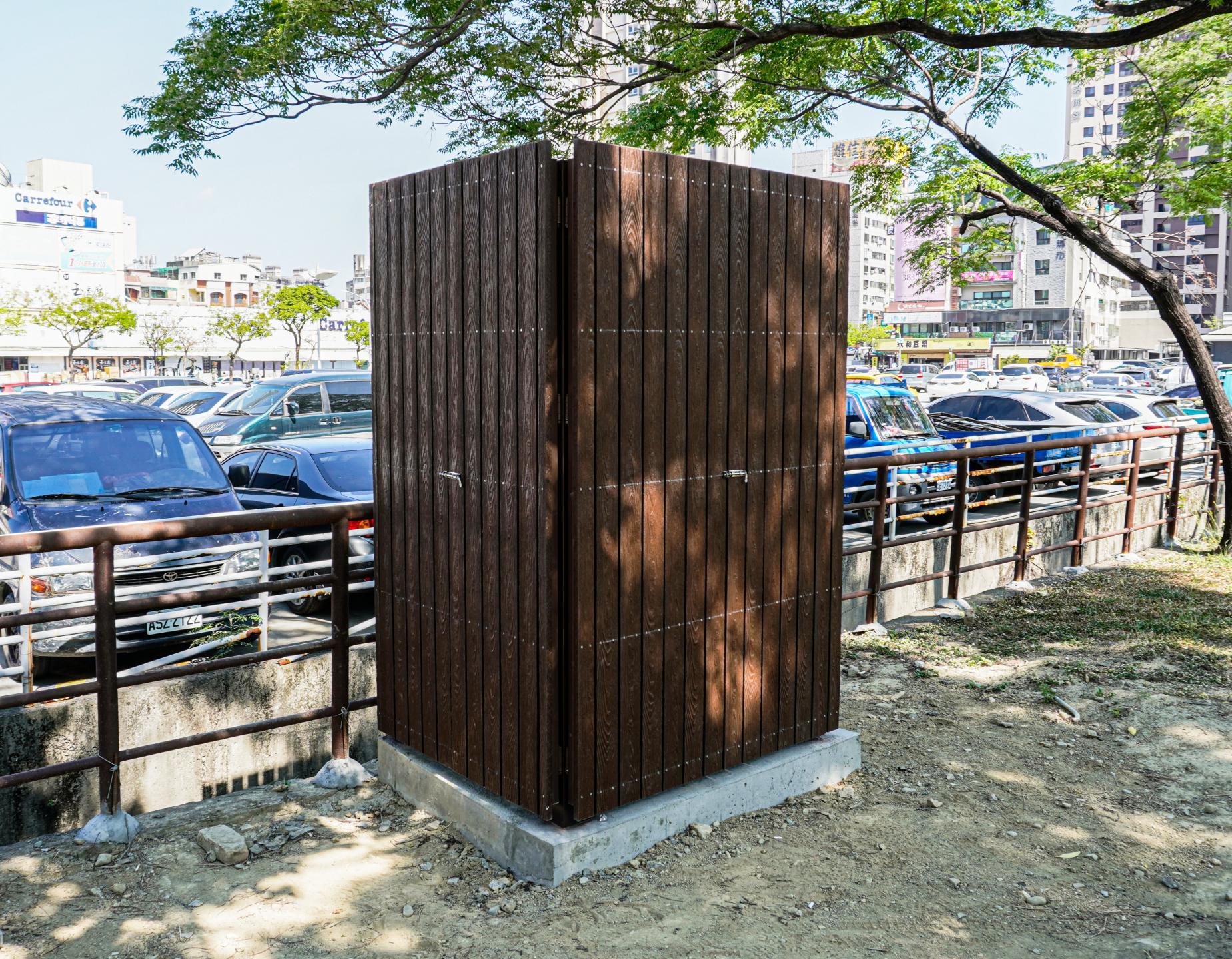 圍籬格柵